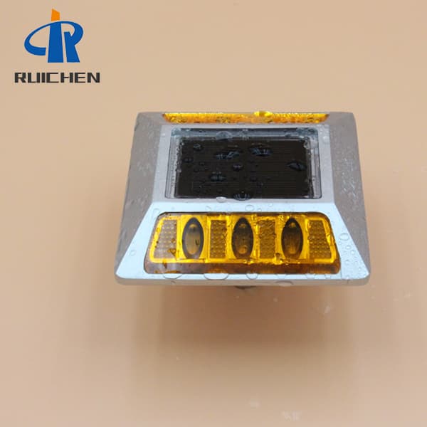 <h3>Solar Led Road Stud With Glass Material In Korea</h3>
